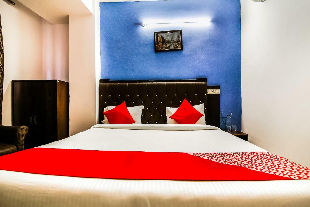 Hotel Oyo Flagship 37488 R V Regency Amritsar